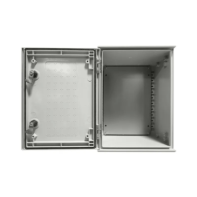 IP66 عازلة للماء معززة الألياف الزجاجية مربع 500 * 400 * 200mm لظروف العمل القاسية